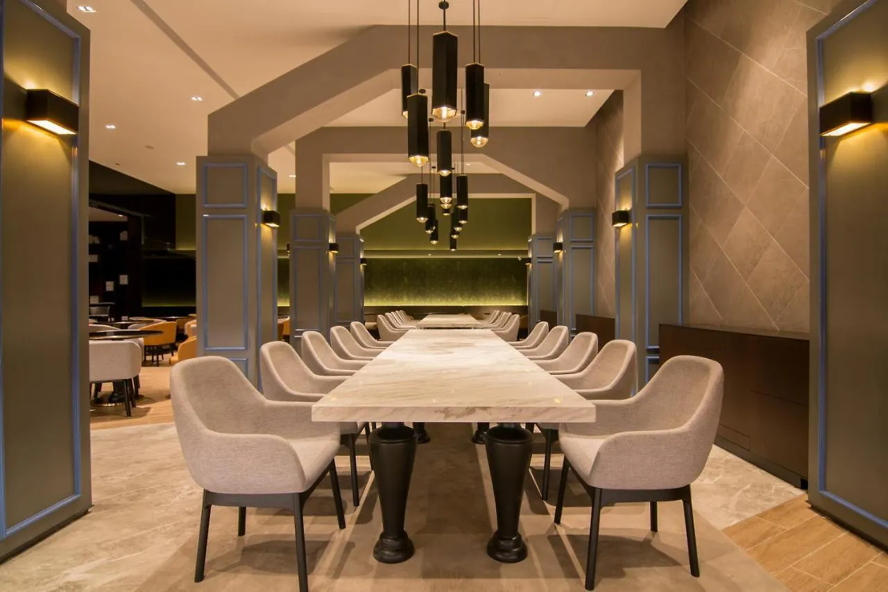 Yitel Premium Hotel Xangai 5*,  China